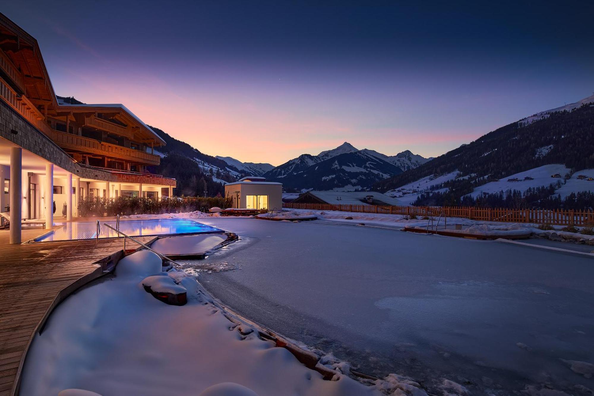 Der Boeglerhof - Pure Nature Spa Resort 알프바취 외부 사진
