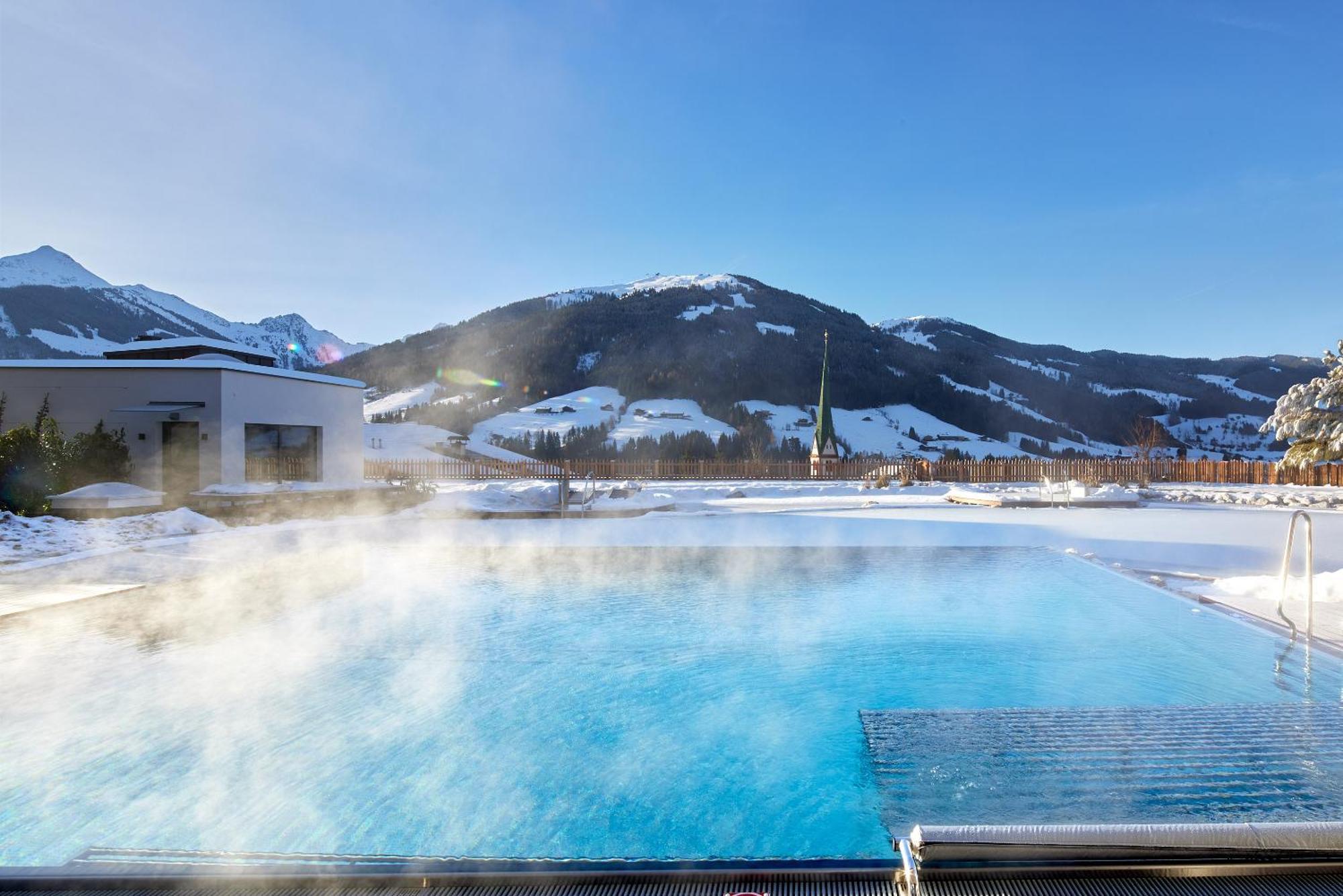 Der Boeglerhof - Pure Nature Spa Resort 알프바취 외부 사진
